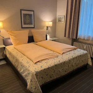 Am Ehrenhof Otel Düsseldorf